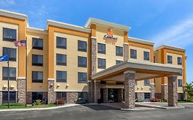 Comfort Inn And Suites Oshkosh Wi